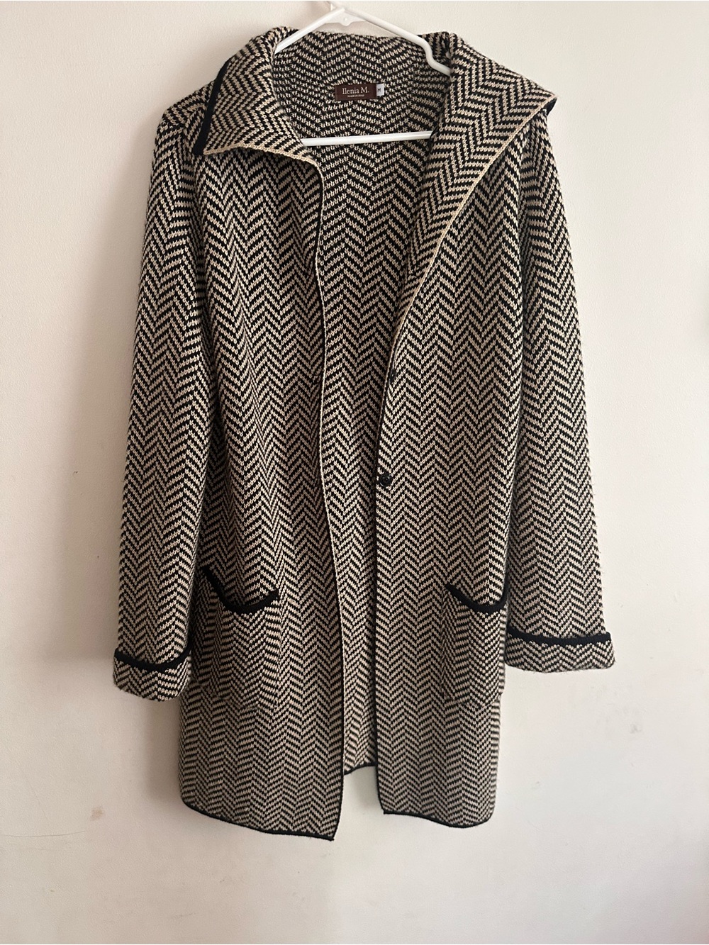 Gorgeous Black and Cream Herringbone Coatigan, cardigan-Made in Italy, Medium